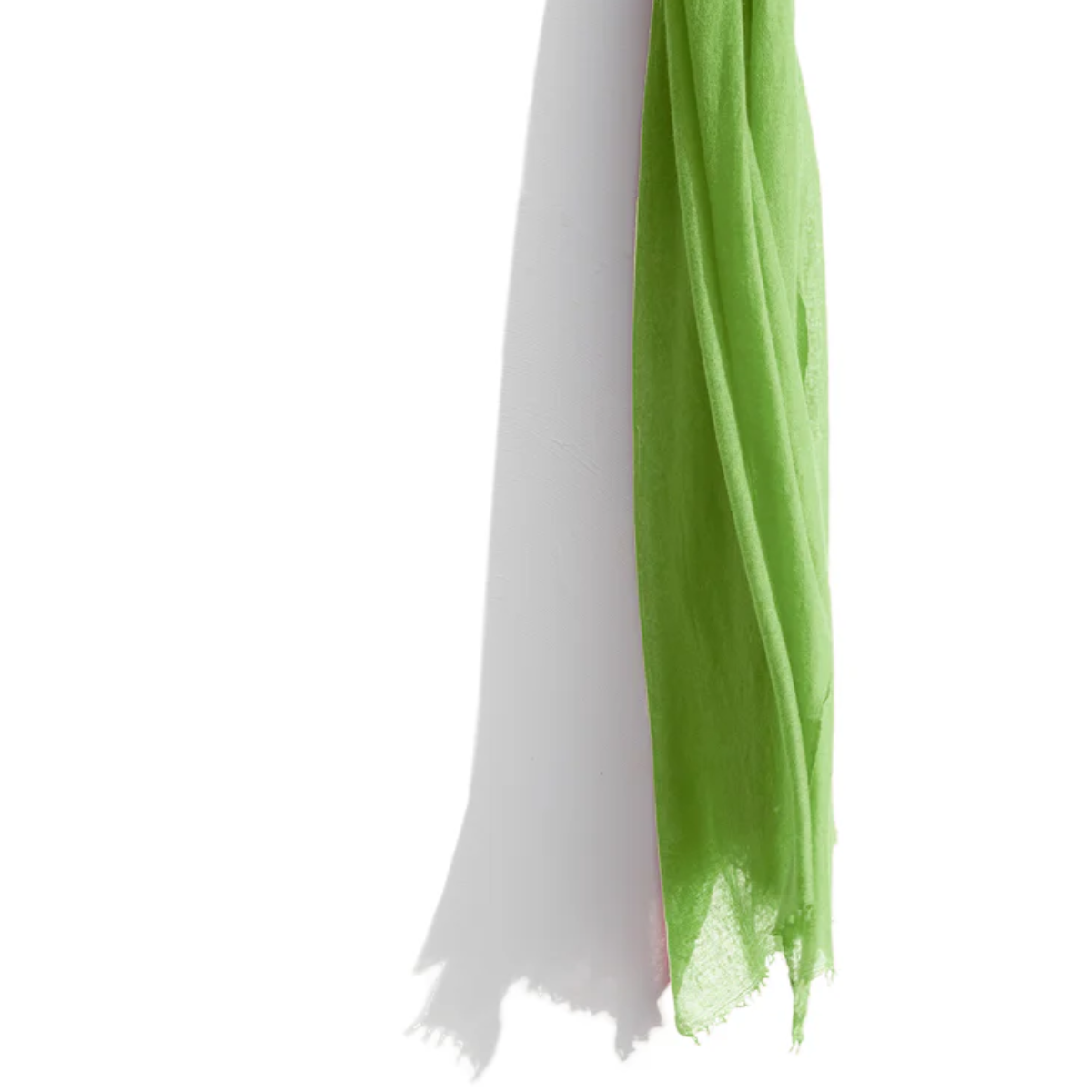 Cashmere Whisper Featherweight Stole Scarf in Lime