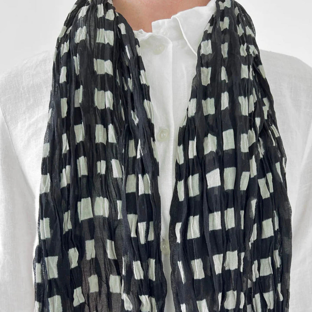 Blocks Cotton Scarf in Black/Grey